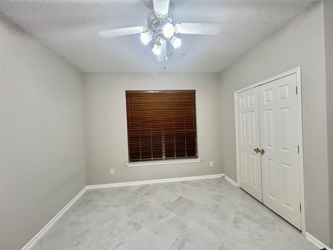 Building Photo - 16807 Laguna Springs Dr