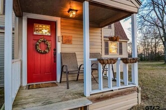 Building Photo - 661 Private Rd 7422