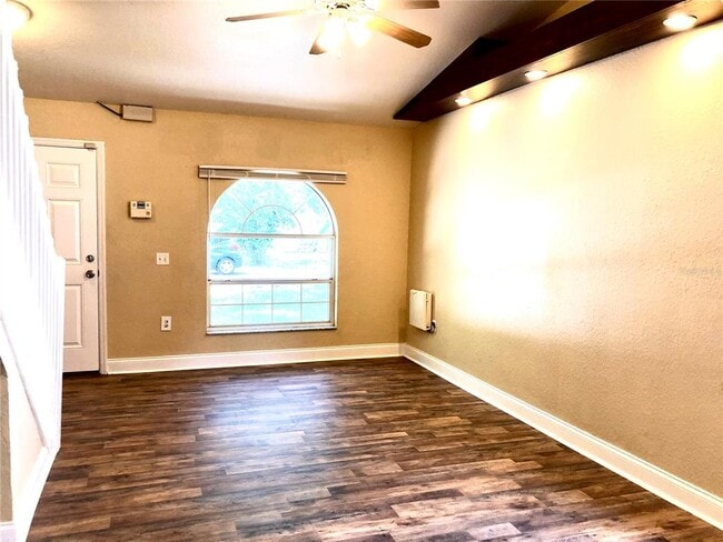 Building Photo - 1427 Shirley Dr