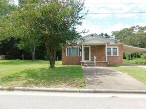 Building Photo - 505 Fourth Street, Laurinburg, NC 28352