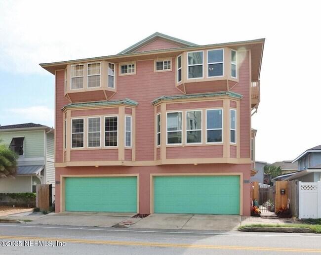 Building Photo - 1111 1st St N