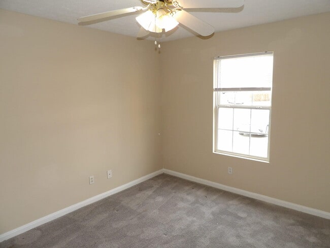 Building Photo - 344 Bypass Plaza Dr