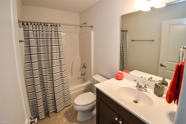Building Photo - 3 br, 2 bath Apartment - Lawrenceville Place