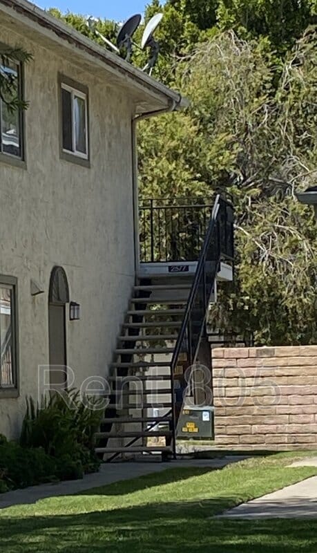 Building Photo - 2577 Spinnaker Ave