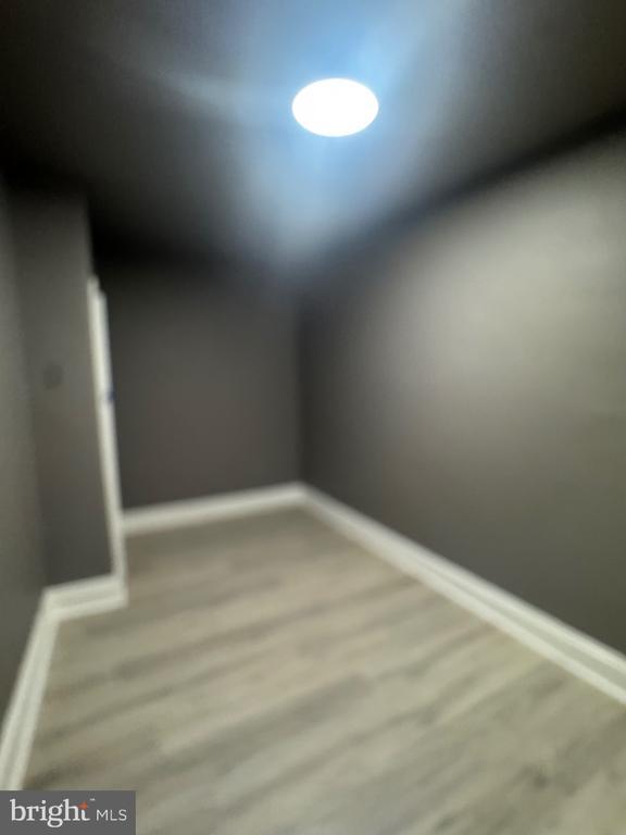 Building Photo - 2116 E Cambria St