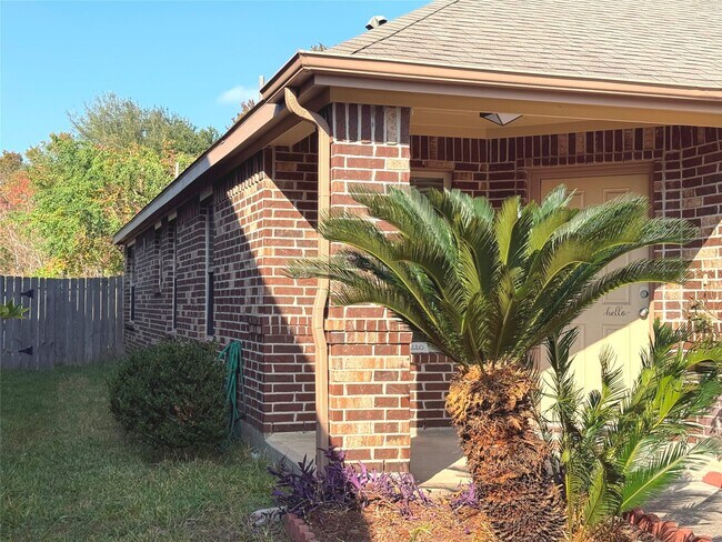 Building Photo - 1626 Thornhollow Dr