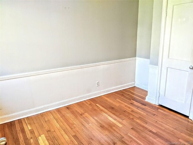 Building Photo - 165 Brunswick Ave