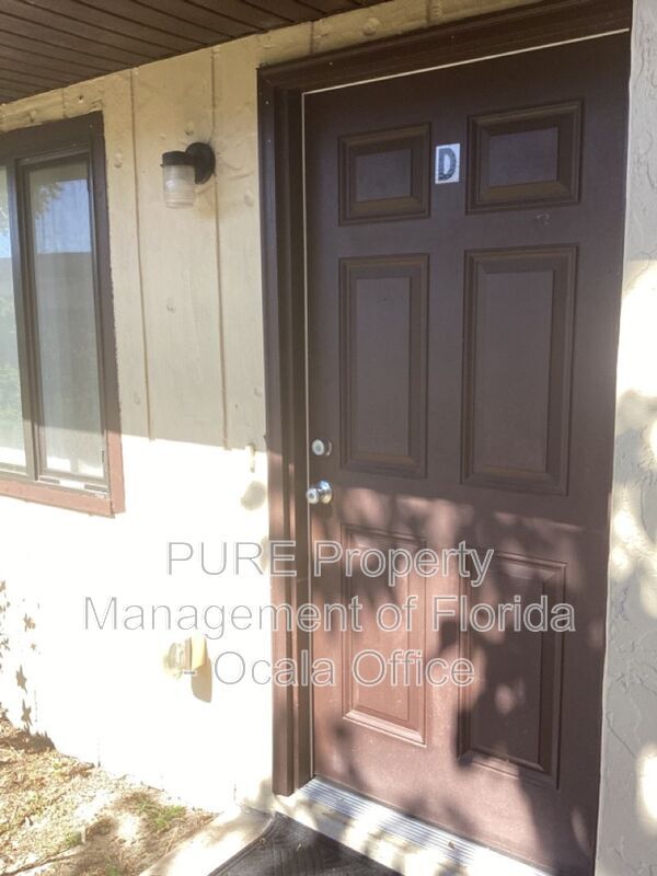 Building Photo - 3650 NE 41st St