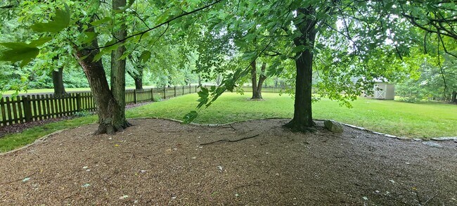 Building Photo - 5049 Babbitt Rd