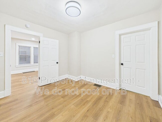 Building Photo - 641 S Huttig Ave