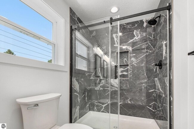 Building Photo - 4 Bedroom Executive Home for Lease