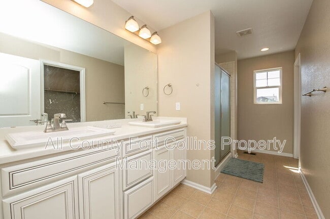 Building Photo - 5428 Eagle Creek Dr