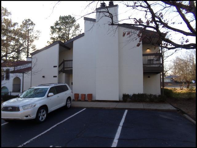 Building Photo - 1311 N University Ave