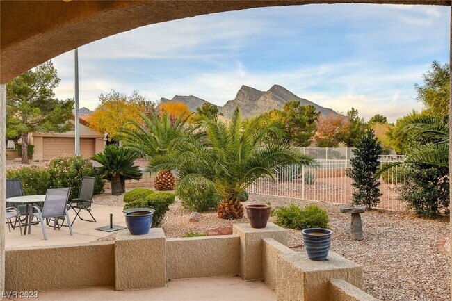 Building Photo - 10820 Dover Creek Ave