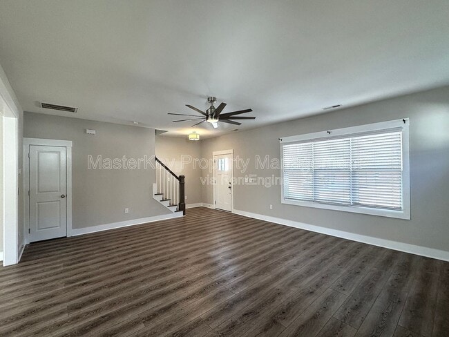 Building Photo - 102 N Dunn St