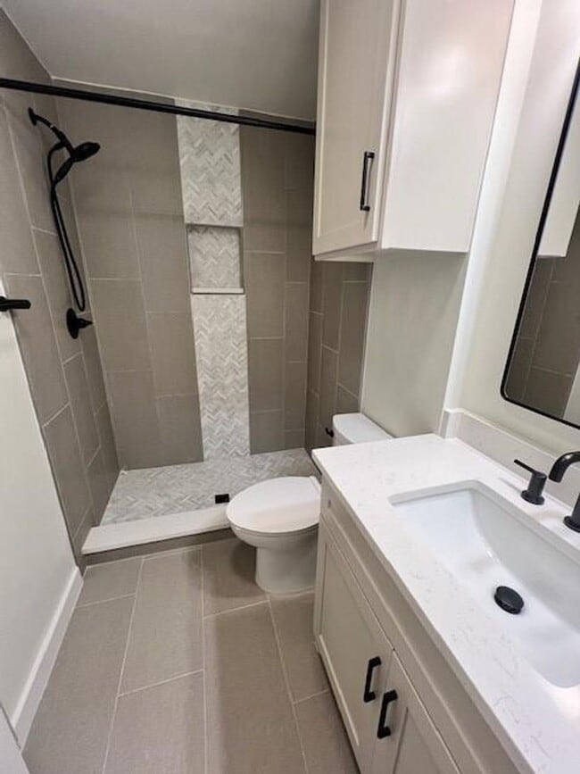 Building Photo - Allandale Place / Culdesac / Refrigerator / Washer/Dryer / Fenced Yard