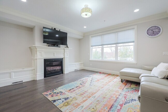 Building Photo - 8 Riverstone Way