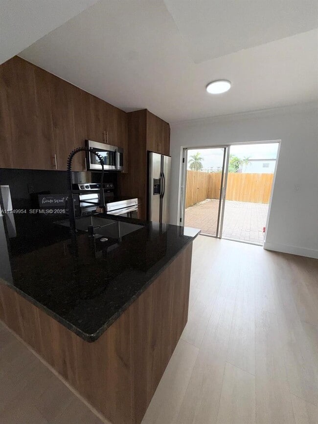 Building Photo - 8255 NW 6th Terrace