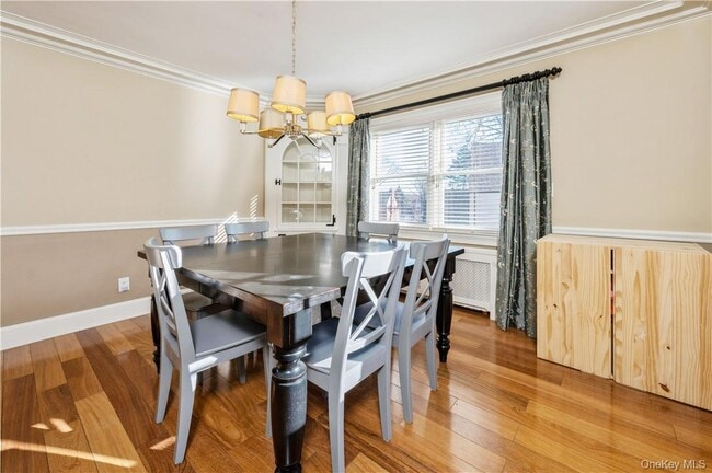 Building Photo - 353 Old Mamaroneck Rd