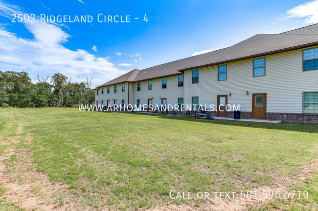 Building Photo - 2502 Ridgeland Cir
