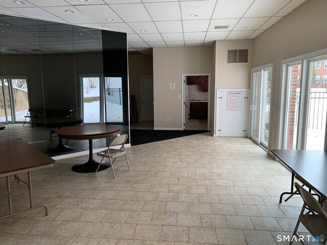 Building Photo - 34 A Padanaram Rd