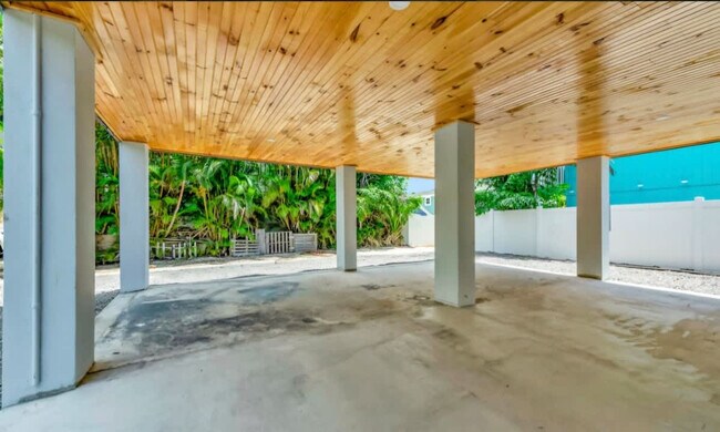 Building Photo - 2411 Avenue C