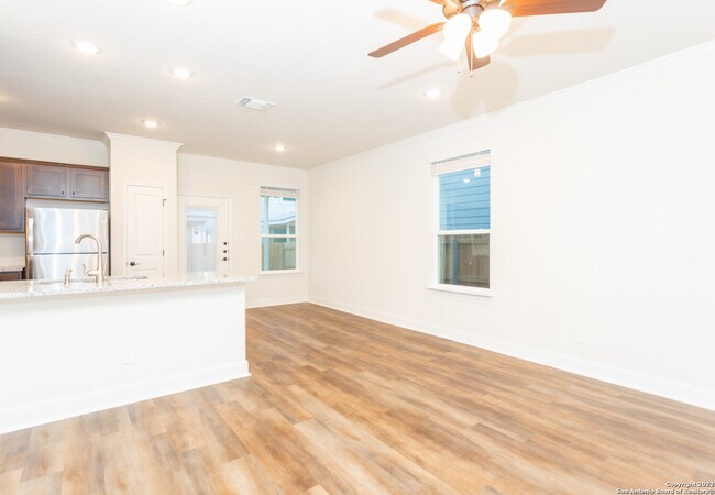Building Photo - 10318 Candlewood Wy