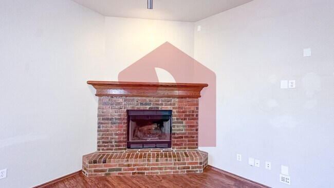 Building Photo - 1704 January Pl