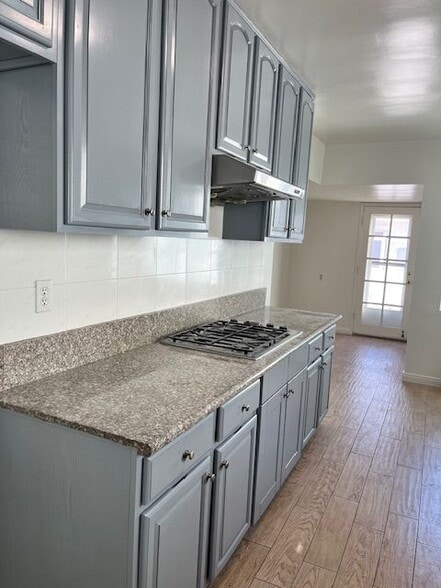 Building Photo - 6013 N Walnut Grove Ave