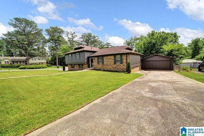 Building Photo - 2274 Locke Cir