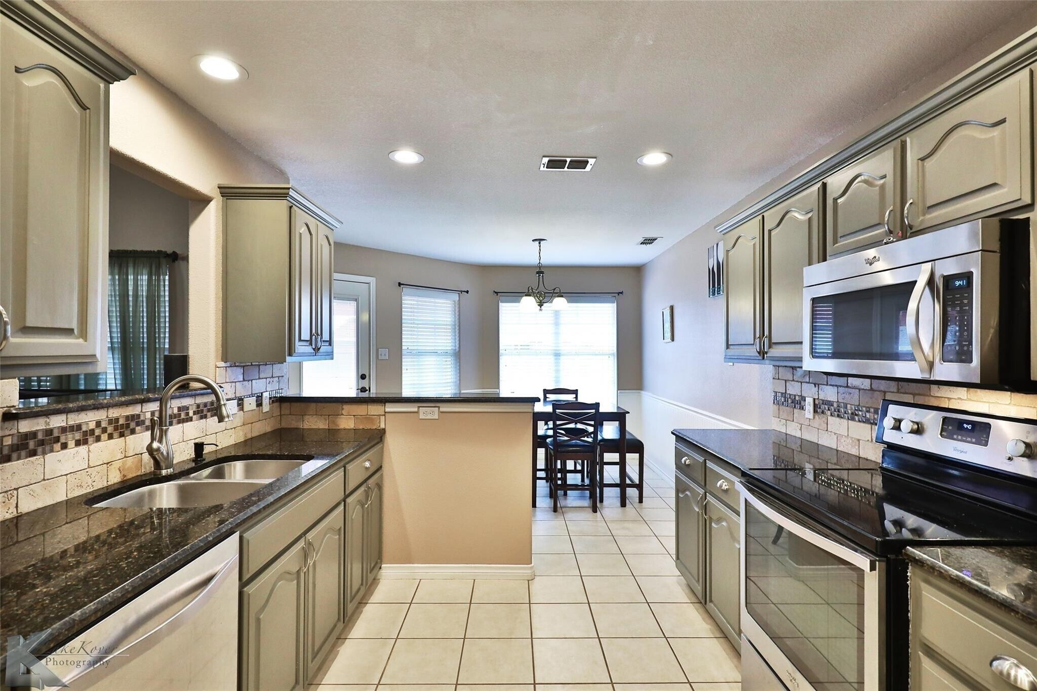 Building Photo - 5434 Willow View Rd