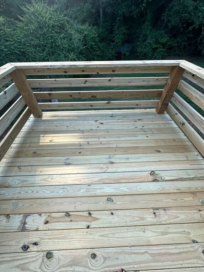 Building Photo - Briarwood West!!!