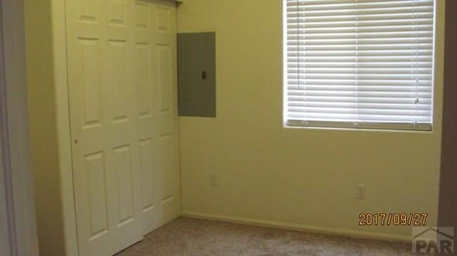 Building Photo - ALL PROSPECTIVE TENANTS MUST SUBMIT A $58 ...