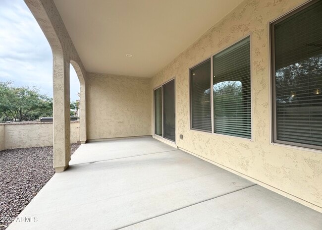 Building Photo - 16907 W Holly St