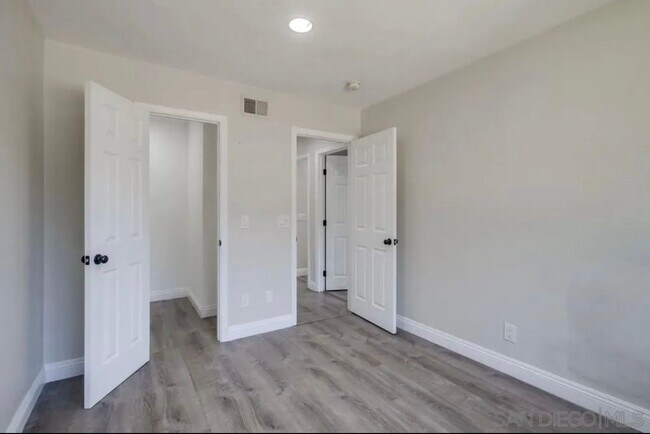 Building Photo - 12115 Wintergreen Dr