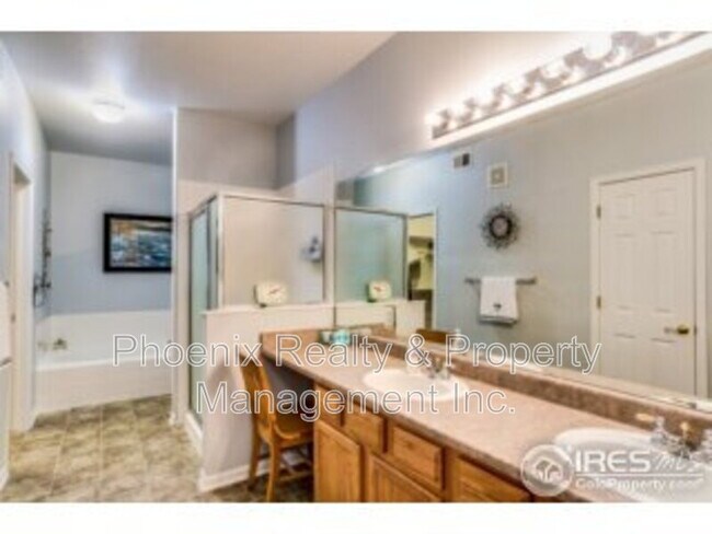 Building Photo - 1703 Whitehall Dr
