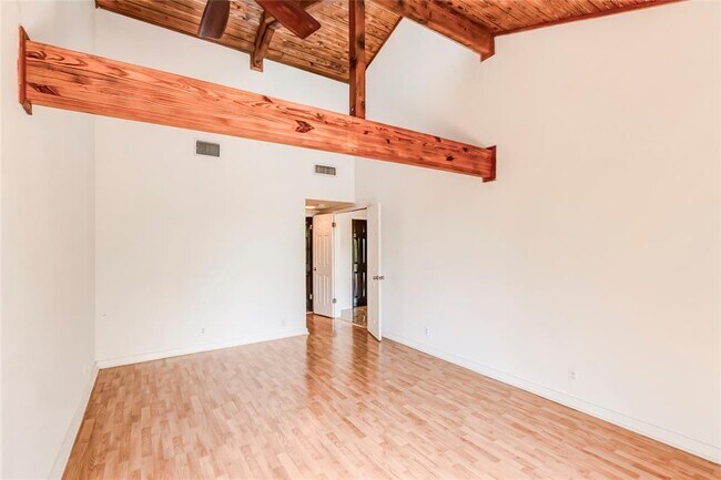 Building Photo - 208 Westhaven Dr