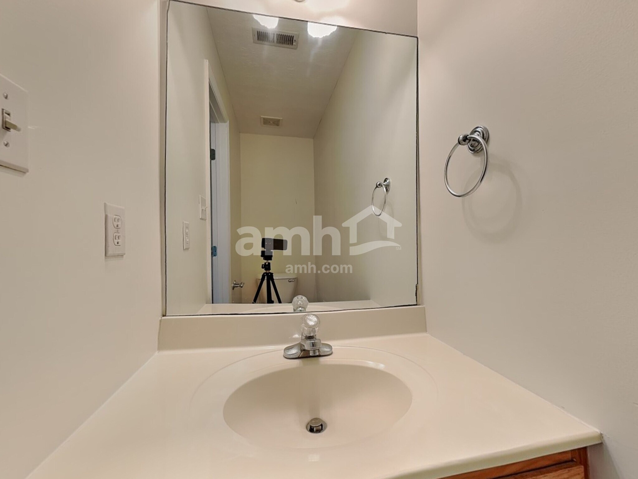 Building Photo - 8617 Rayworth Trl