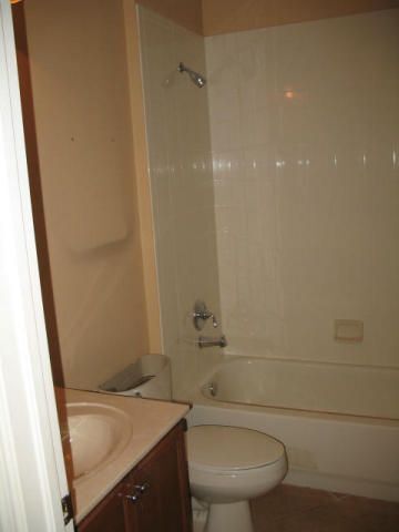 Building Photo - 1579 Newhaven Point Ln