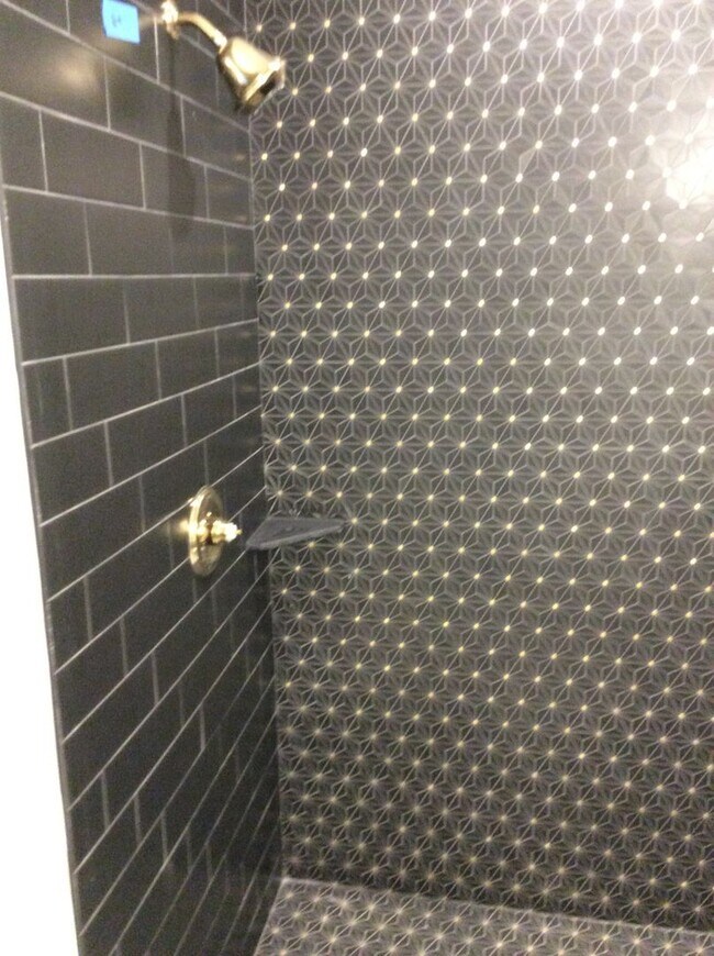 Building Photo - 1615 Ogden St