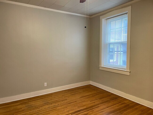 Building Photo - 107 S Broad St