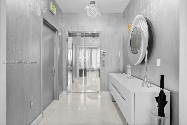 Building Photo - 17121 Collins Ave