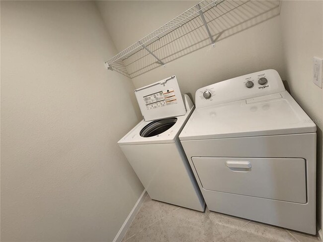 Building Photo - 5543 Pleasantview Ct