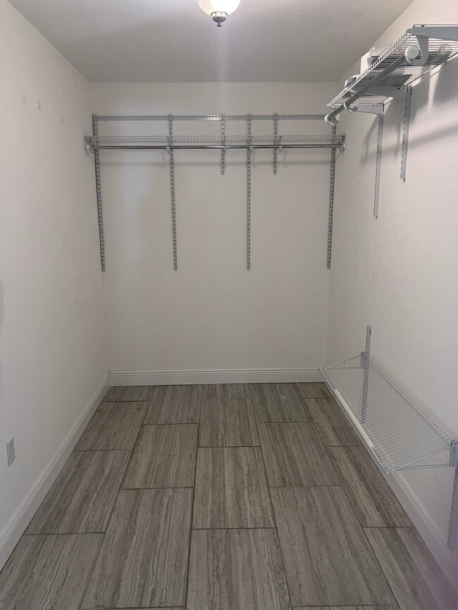 Building Photo - 7200 FL-85