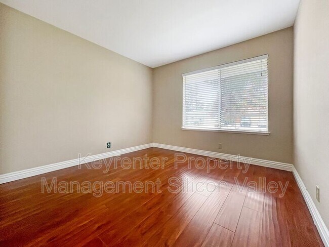 Building Photo - 4115 Beebe Cir