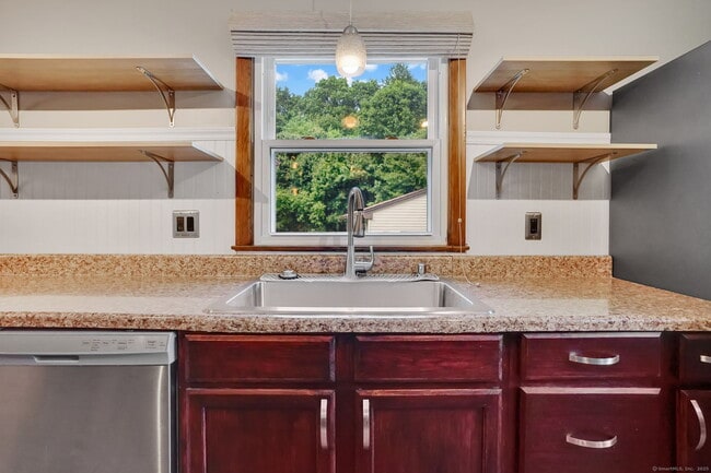 Building Photo - 293 Brainard Rd