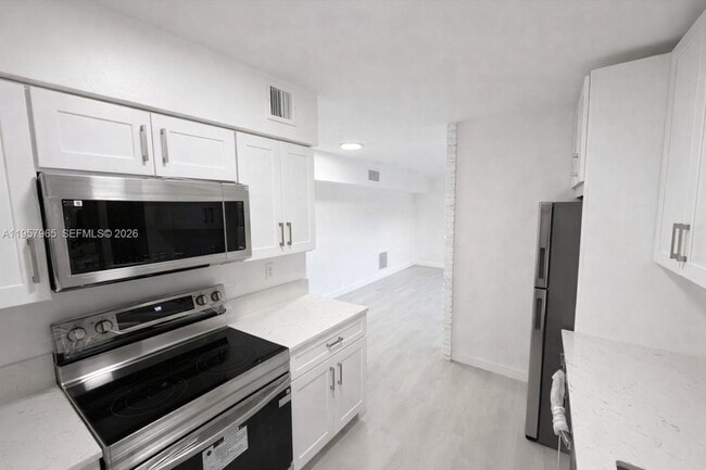 Building Photo - 501 NW 13th St