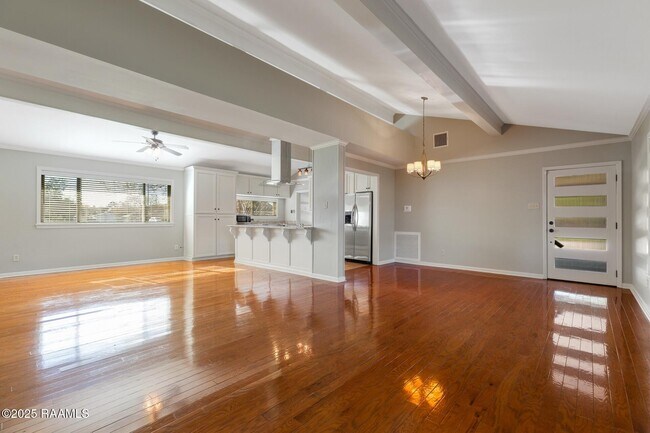 Building Photo - 101 Alonda Dr