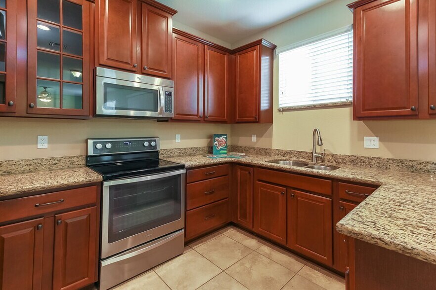 Building Photo - 4782 Foxtail Palm Ct