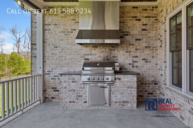 Building Photo - 9220 Lehigh Dr